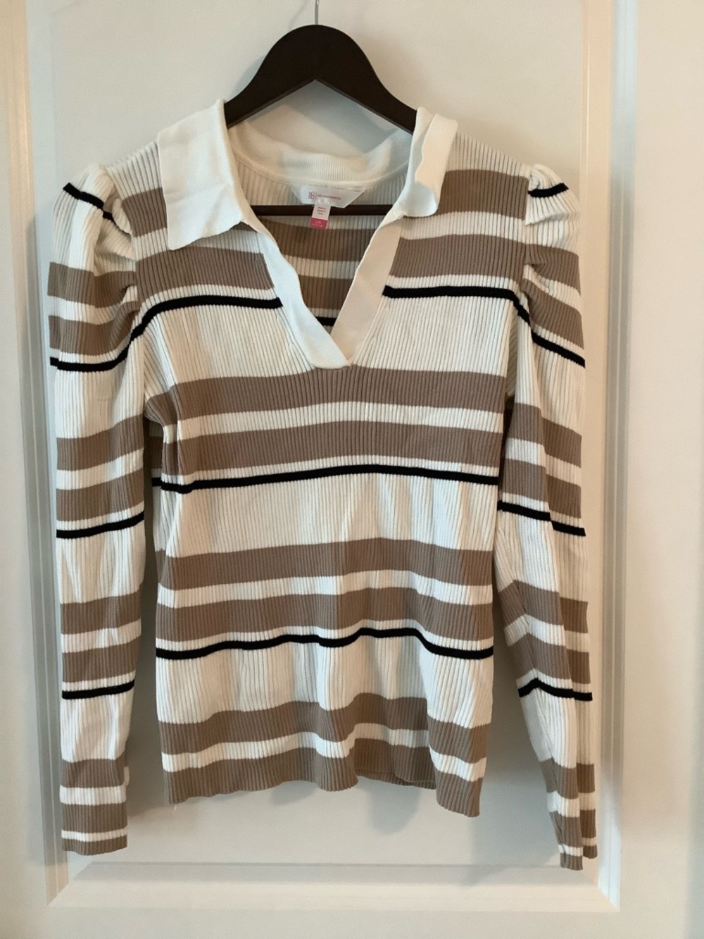 No Boundaries Ribbed Polo Sweater in White, Beige and Black